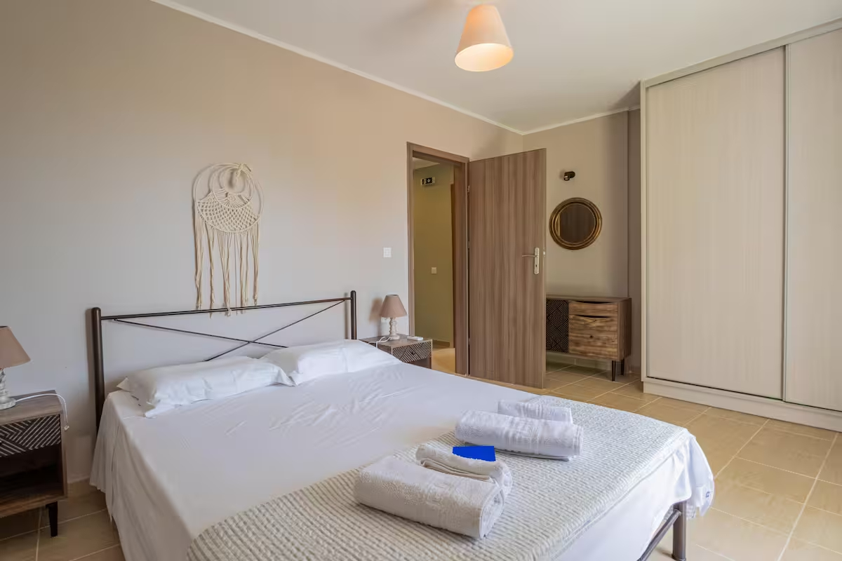 Master bedroom at Paris' House